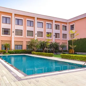 3* Semesteranläggning (resort) Tivoli Grand