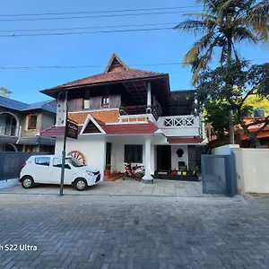 Homestay Kairali Palace 